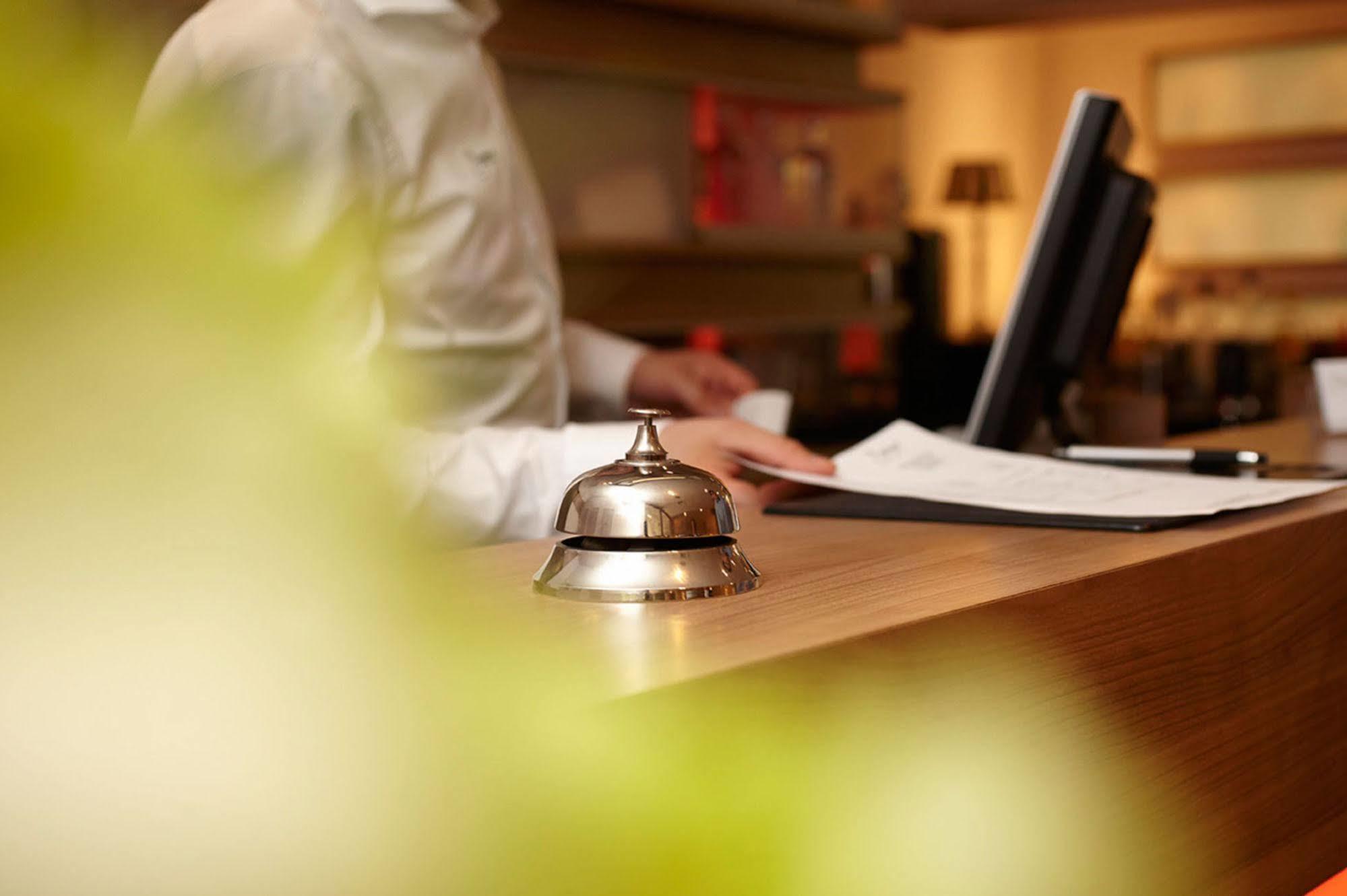 Hotel Bonjour باد سودن آم تاونوس المظهر الخارجي الصورة